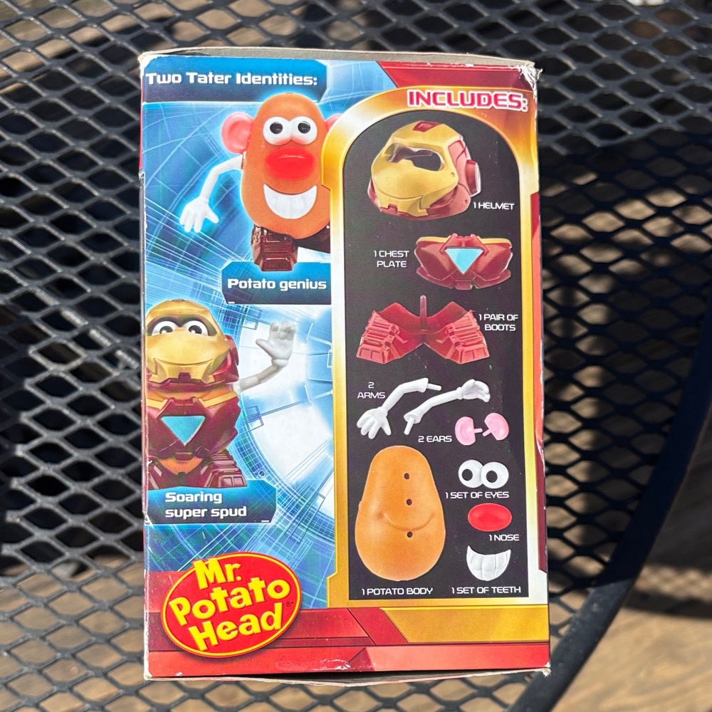 Hasbro Mr. Potato Head Tony Starch - Red and Gold - Picture 4 of 8